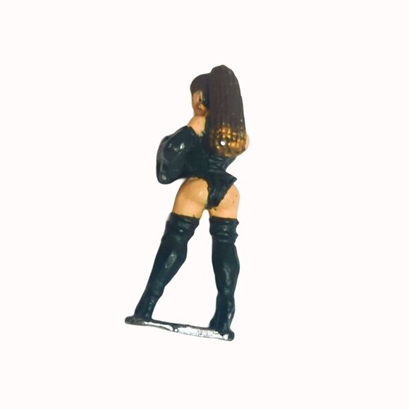 Wargames Foundry Street Violence Mistress Trude's Street Girls SV015(b) Clare - Picture 2 of 3